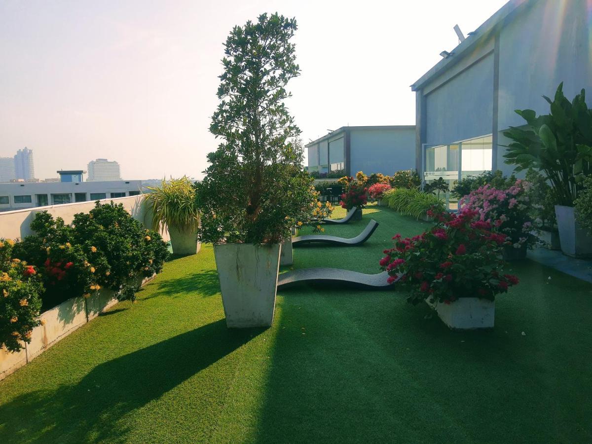 Laguna Beach Condo Resort 3 Maldives Pattaya Pool View ลากูน่า บีช คอนโด รีสอร์ต 3 พัทยา Praia de Jomtien Exterior foto