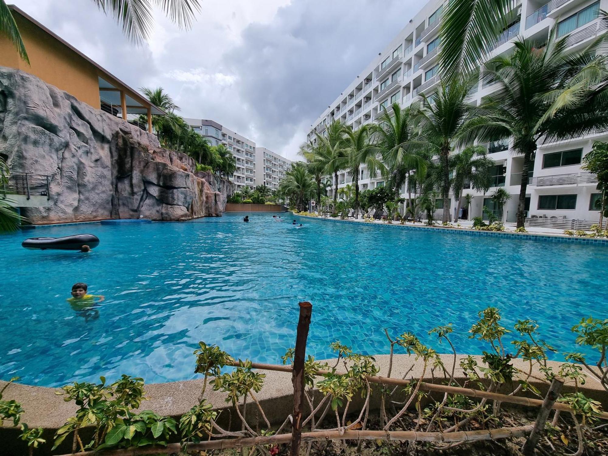 Laguna Beach Condo Resort 3 Maldives Pattaya Pool View ลากูน่า บีช คอนโด รีสอร์ต 3 พัทยา Praia de Jomtien Exterior foto