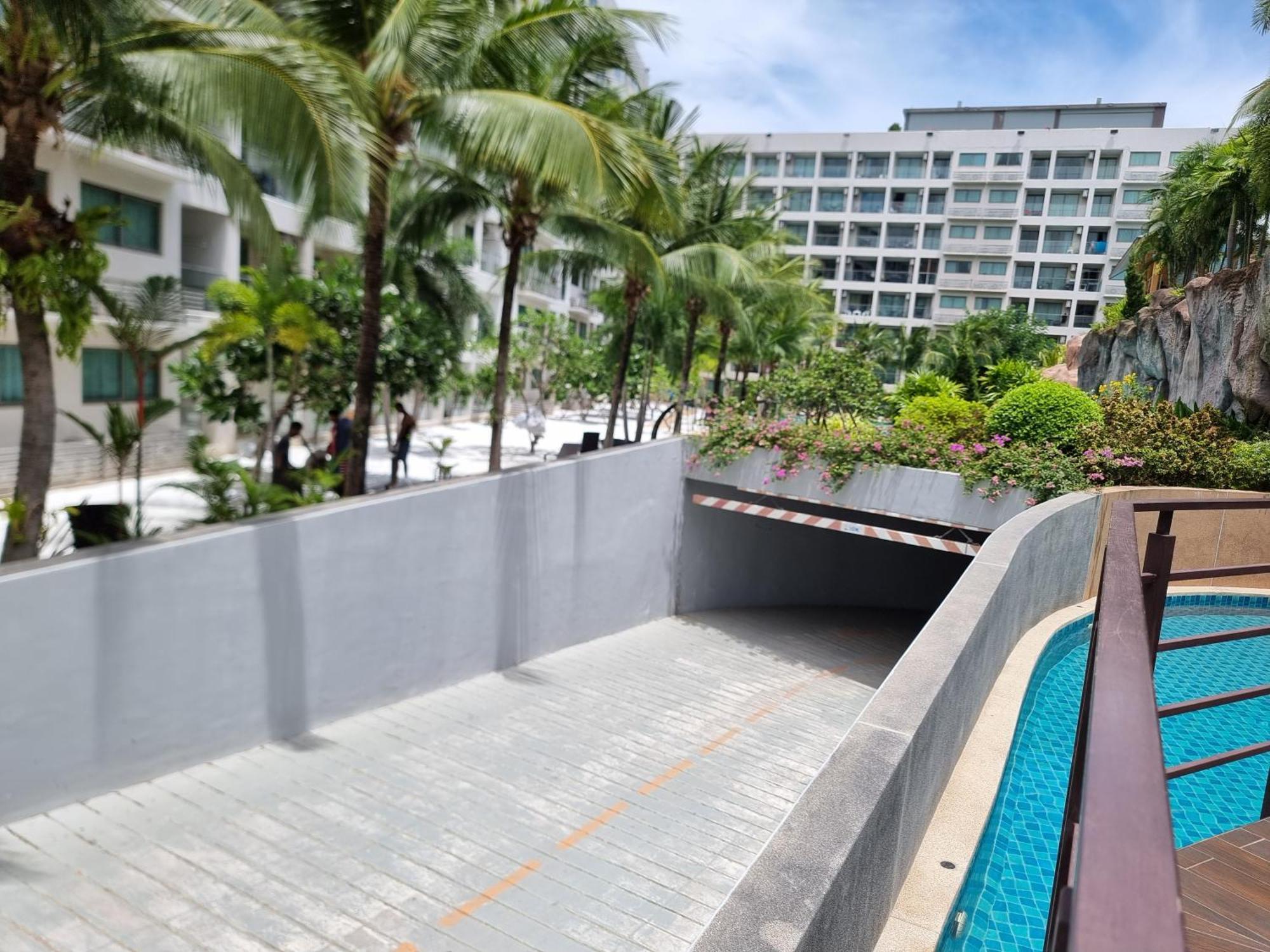 Laguna Beach Condo Resort 3 Maldives Pattaya Pool View ลากูน่า บีช คอนโด รีสอร์ต 3 พัทยา Praia de Jomtien Exterior foto