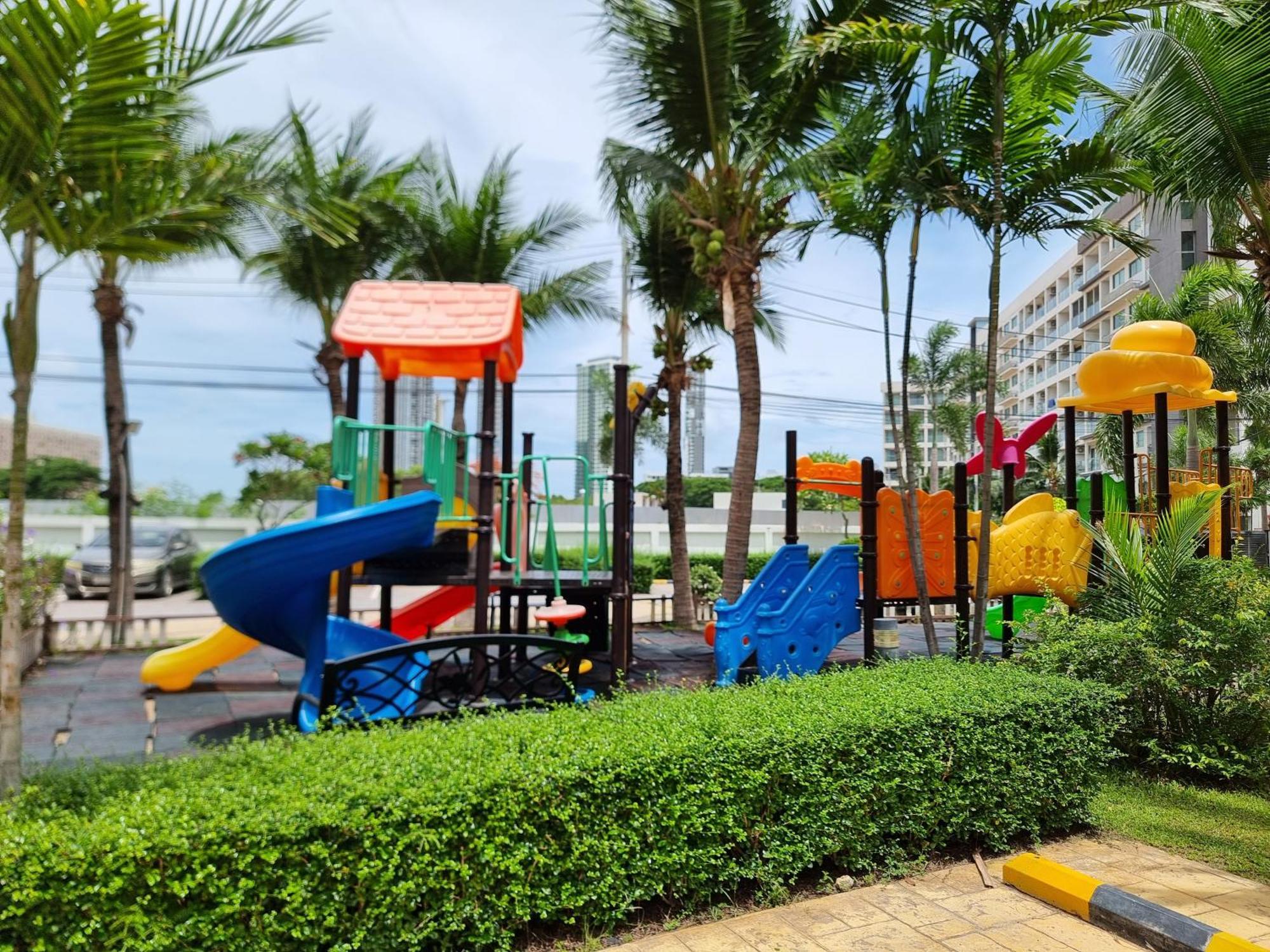 Laguna Beach Condo Resort 3 Maldives Pattaya Pool View ลากูน่า บีช คอนโด รีสอร์ต 3 พัทยา Praia de Jomtien Exterior foto