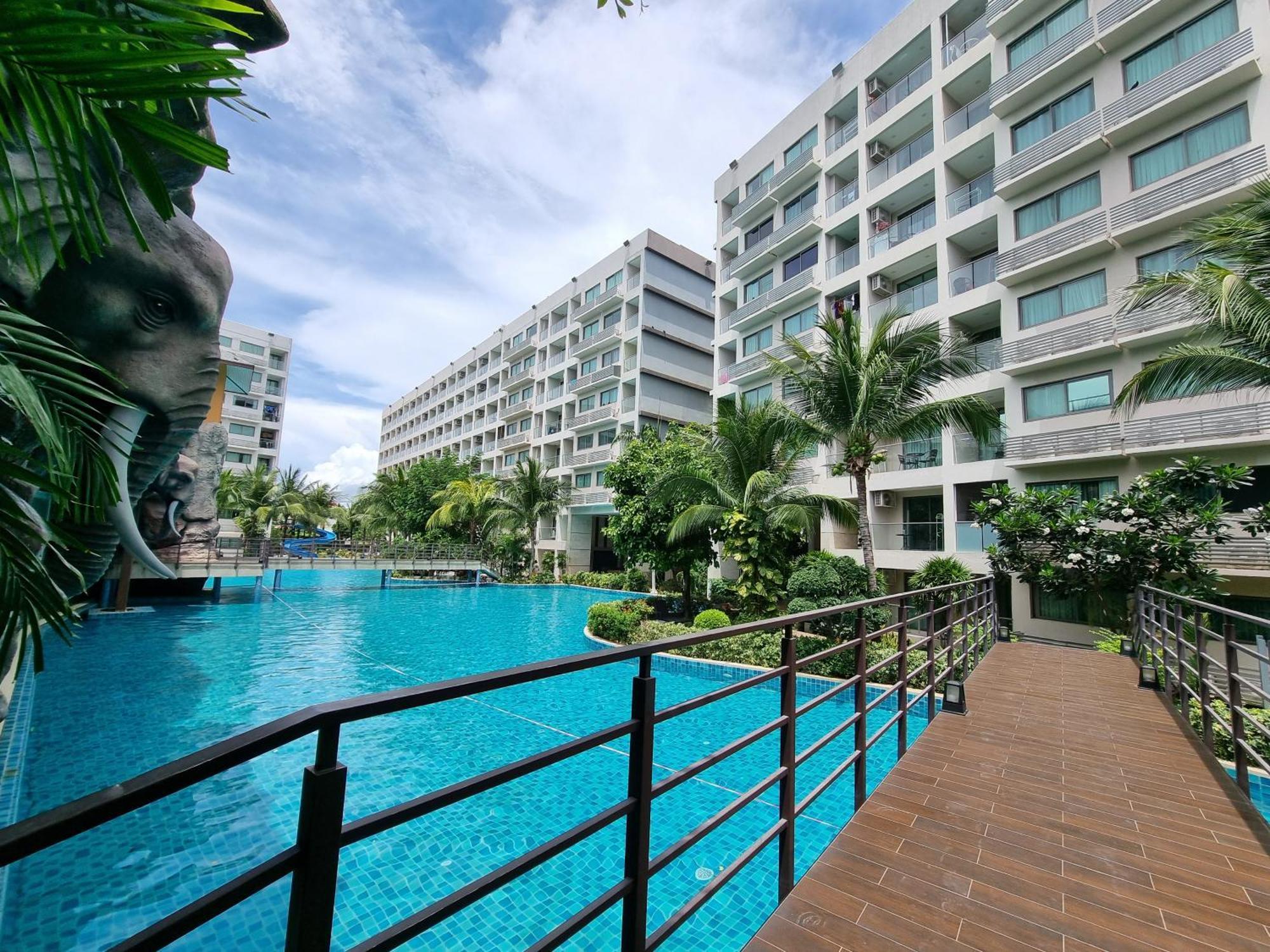 Laguna Beach Condo Resort 3 Maldives Pattaya Pool View ลากูน่า บีช คอนโด รีสอร์ต 3 พัทยา Praia de Jomtien Exterior foto