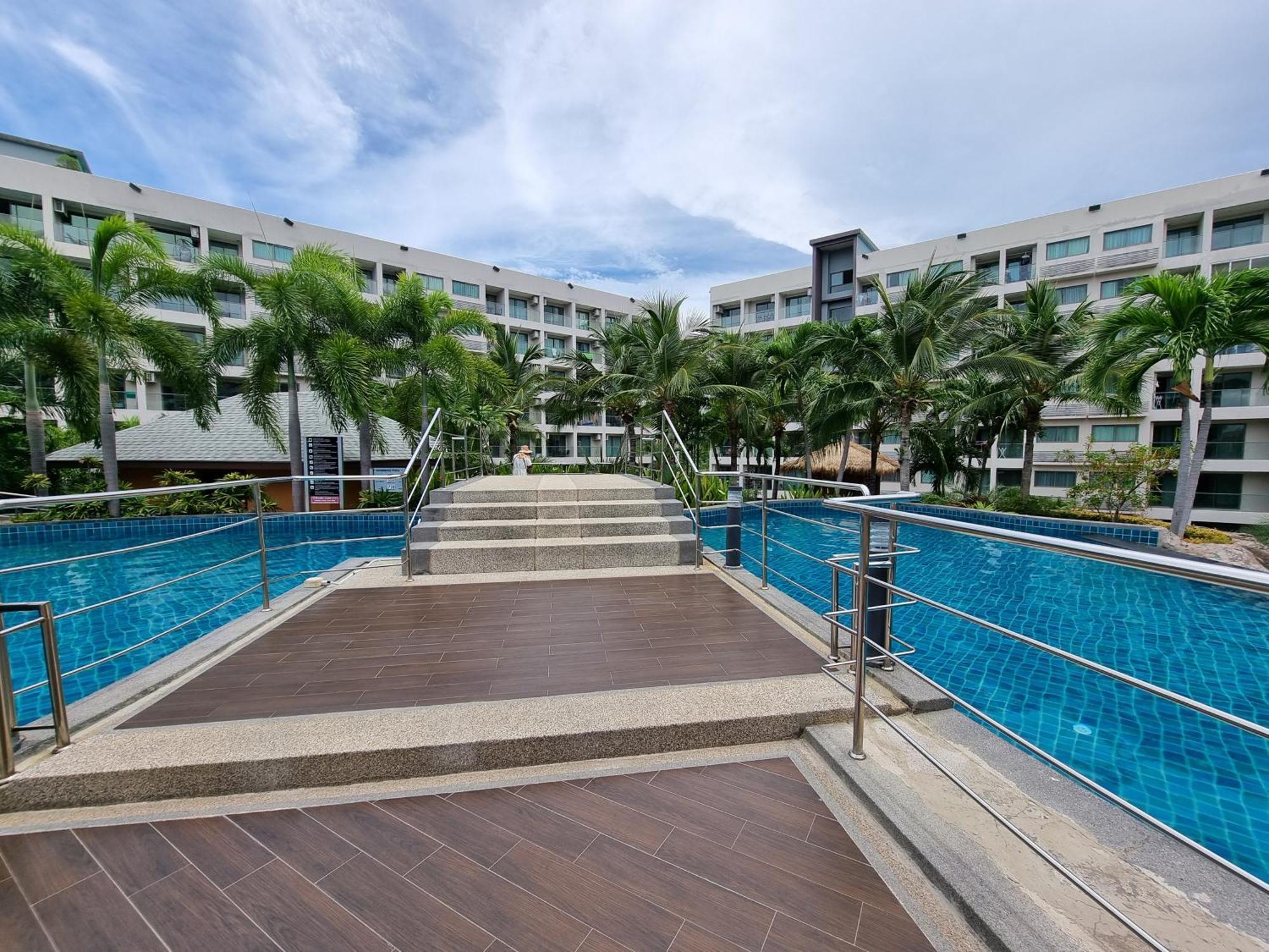 Laguna Beach Condo Resort 3 Maldives Pattaya Pool View ลากูน่า บีช คอนโด รีสอร์ต 3 พัทยา Praia de Jomtien Exterior foto